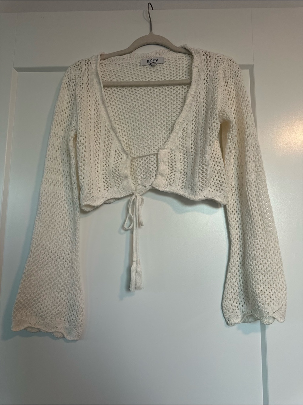 Grey Bandit Cream Open-Knit Tie-Front Cropped Shrug